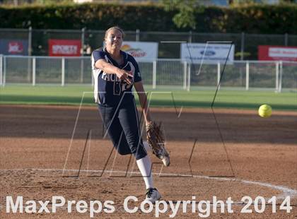 Thumbnail 3 in Pacifica vs. King (CIF-SS D1 Final) photogallery.