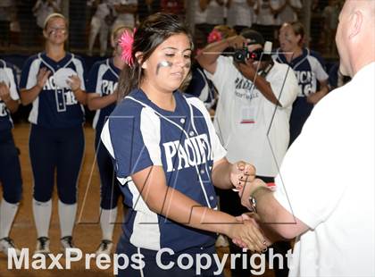 Thumbnail 2 in Pacifica vs. King (CIF-SS D1 Final) photogallery.