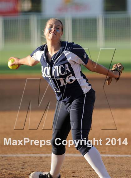 Thumbnail 3 in Pacifica vs. King (CIF-SS D1 Final) photogallery.