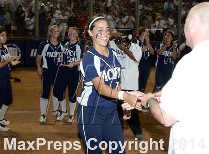 Thumbnail 2 in Pacifica vs. King (CIF-SS D1 Final) photogallery.