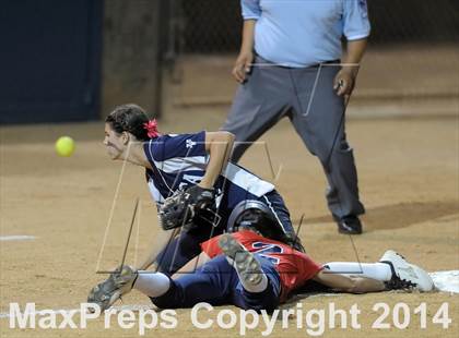 Thumbnail 2 in Pacifica vs. King (CIF-SS D1 Final) photogallery.