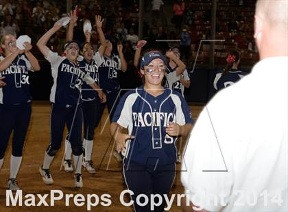 Thumbnail 2 in Pacifica vs. King (CIF-SS D1 Final) photogallery.