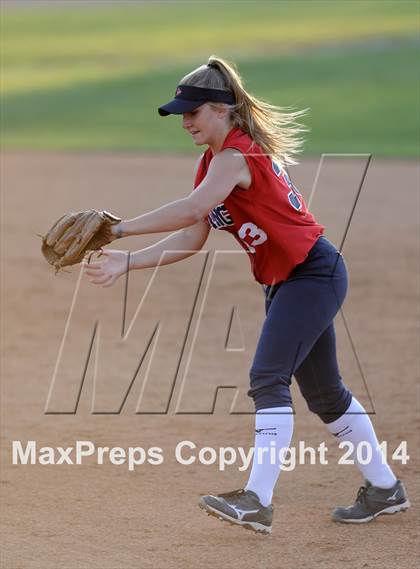 Thumbnail 2 in Pacifica vs. King (CIF-SS D1 Final) photogallery.