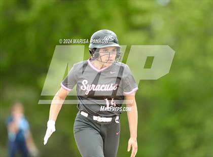 Thumbnail 2 in Bishop Grimes vs Syracuse photogallery.