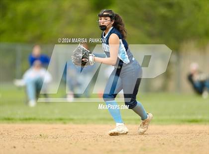 Thumbnail 1 in Bishop Grimes vs Syracuse photogallery.