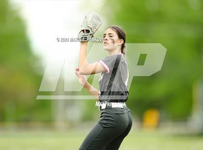 Thumbnail 3 in Bishop Grimes vs Syracuse photogallery.