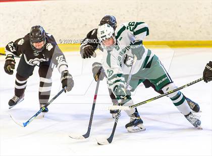 Thumbnail 3 in Brunswick School vs. New Hampton School (Exeter Invitational) photogallery.