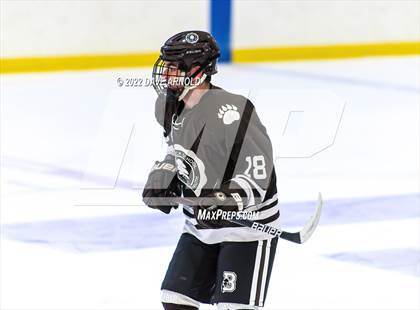 Thumbnail 3 in Brunswick School vs. New Hampton School (Exeter Invitational) photogallery.