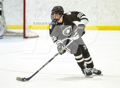 Thumbnail 1 in Brunswick School vs. New Hampton School (Exeter Invitational) photogallery.