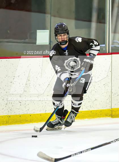 Thumbnail 2 in Brunswick School vs. New Hampton School (Exeter Invitational) photogallery.