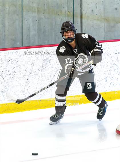 Thumbnail 1 in Brunswick School vs. New Hampton School (Exeter Invitational) photogallery.