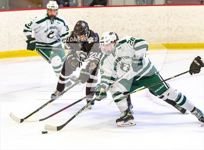 Thumbnail 2 in Brunswick School vs. New Hampton School (Exeter Invitational) photogallery.