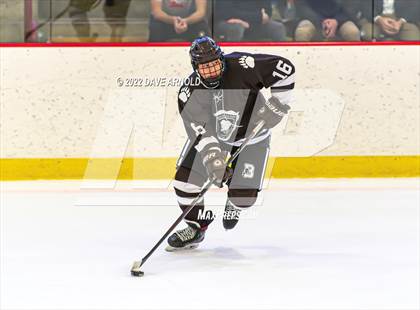 Thumbnail 3 in Brunswick School vs. New Hampton School (Exeter Invitational) photogallery.