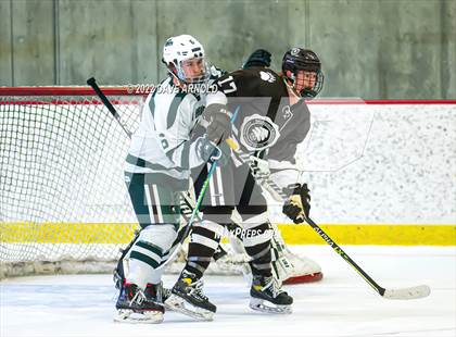 Thumbnail 2 in Brunswick School vs. New Hampton School (Exeter Invitational) photogallery.