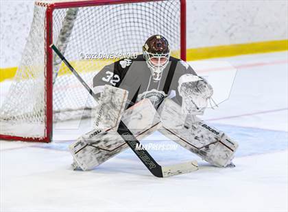 Thumbnail 1 in Brunswick School vs. New Hampton School (Exeter Invitational) photogallery.