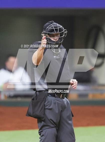 Thumbnail 3 in Lake Travis vs. Prosper (Dragon Classic) photogallery.