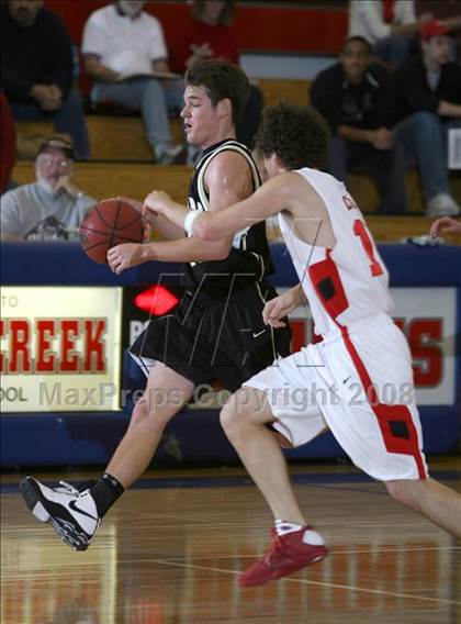 Thumbnail 3 in Arapahoe vs. Regis Jesuit photogallery.