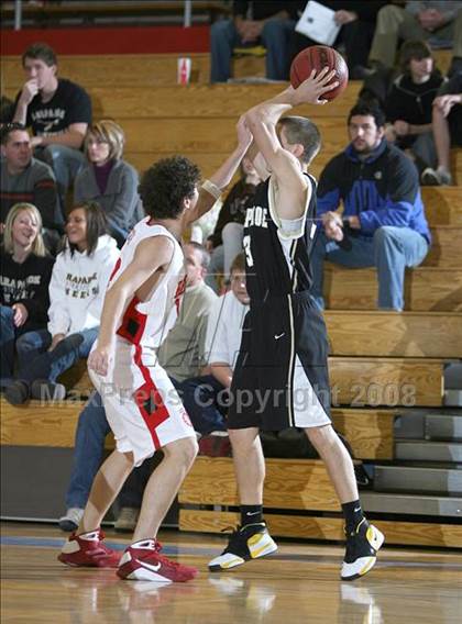 Thumbnail 3 in Arapahoe vs. Regis Jesuit photogallery.