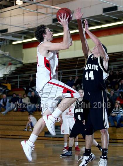 Thumbnail 2 in Arapahoe vs. Regis Jesuit photogallery.