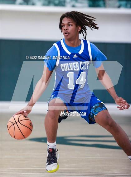 Thumbnail 2 in Venice vs Culver City (Westside Tip Off Classic) photogallery.