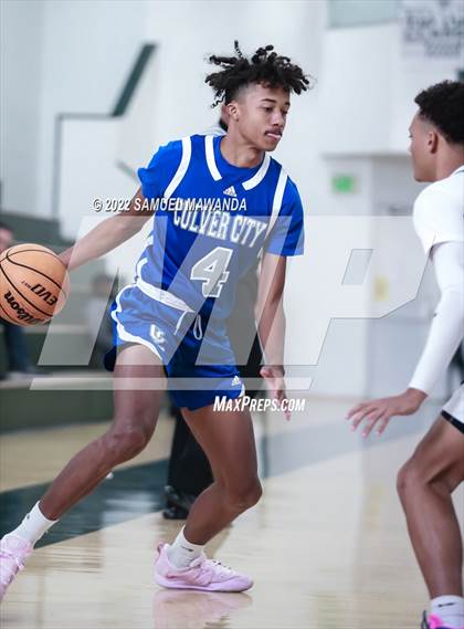 Thumbnail 2 in Venice vs Culver City (Westside Tip Off Classic) photogallery.