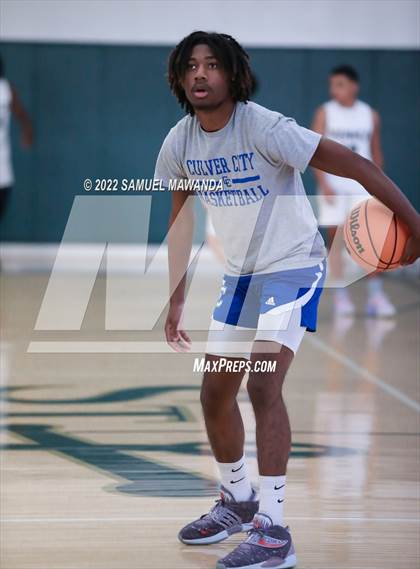 Thumbnail 3 in Venice vs Culver City (Westside Tip Off Classic) photogallery.