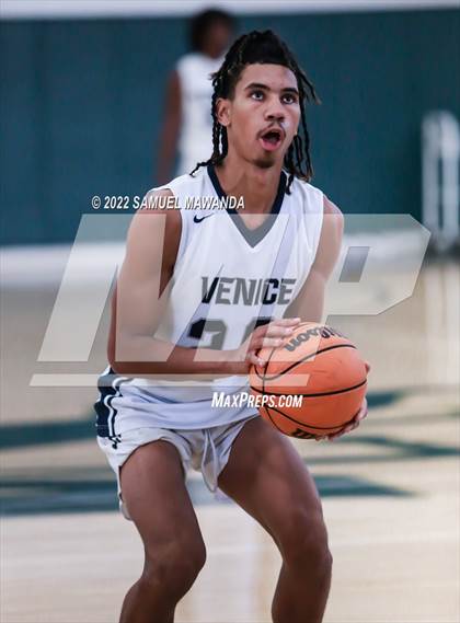 Thumbnail 3 in Venice vs Culver City (Westside Tip Off Classic) photogallery.