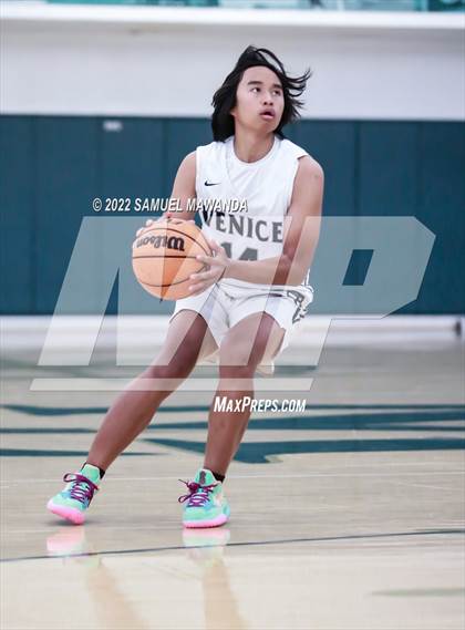 Thumbnail 1 in Venice vs Culver City (Westside Tip Off Classic) photogallery.