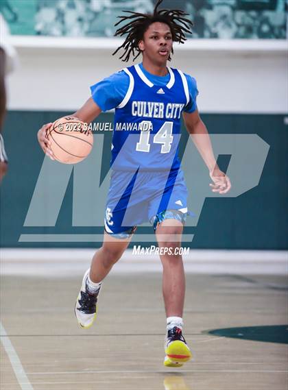 Thumbnail 2 in Venice vs Culver City (Westside Tip Off Classic) photogallery.