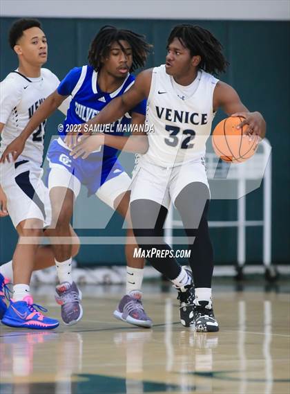 Thumbnail 3 in Venice vs Culver City (Westside Tip Off Classic) photogallery.
