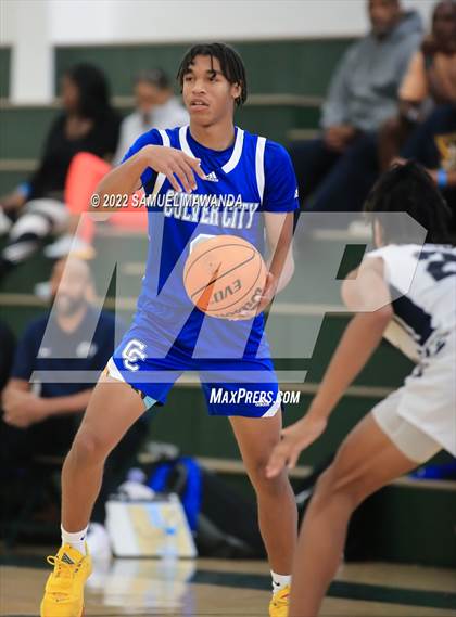 Thumbnail 2 in Venice vs Culver City (Westside Tip Off Classic) photogallery.