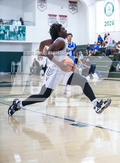 Thumbnail 1 in Venice vs Culver City (Westside Tip Off Classic) photogallery.