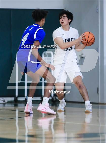 Thumbnail 1 in Venice vs Culver City (Westside Tip Off Classic) photogallery.