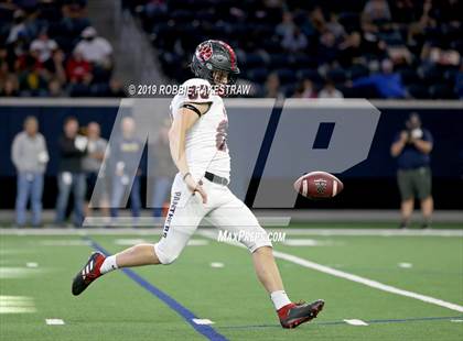 Thumbnail 1 in Ryan vs. Colleyville Heritage (UIL 5A Division 1 Region 1 Quarterfinals) photogallery.