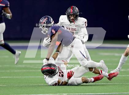 Thumbnail 1 in Ryan vs. Colleyville Heritage (UIL 5A Division 1 Region 1 Quarterfinals) photogallery.
