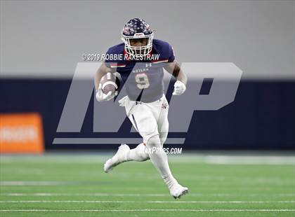 Thumbnail 2 in Ryan vs. Colleyville Heritage (UIL 5A Division 1 Region 1 Quarterfinals) photogallery.