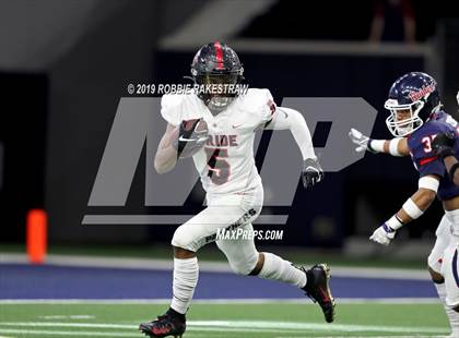 Thumbnail 3 in Ryan vs. Colleyville Heritage (UIL 5A Division 1 Region 1 Quarterfinals) photogallery.
