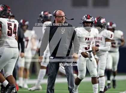 Thumbnail 3 in Ryan vs. Colleyville Heritage (UIL 5A Division 1 Region 1 Quarterfinals) photogallery.