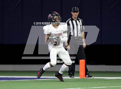 Thumbnail 2 in Ryan vs. Colleyville Heritage (UIL 5A Division 1 Region 1 Quarterfinals) photogallery.