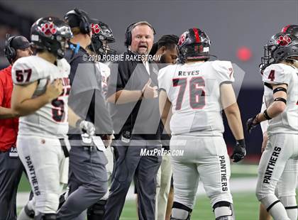 Thumbnail 1 in Ryan vs. Colleyville Heritage (UIL 5A Division 1 Region 1 Quarterfinals) photogallery.