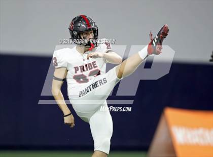 Thumbnail 2 in Ryan vs. Colleyville Heritage (UIL 5A Division 1 Region 1 Quarterfinals) photogallery.