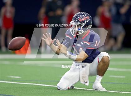 Thumbnail 3 in Ryan vs. Colleyville Heritage (UIL 5A Division 1 Region 1 Quarterfinals) photogallery.