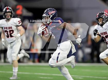 Thumbnail 1 in Ryan vs. Colleyville Heritage (UIL 5A Division 1 Region 1 Quarterfinals) photogallery.