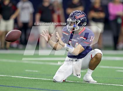 Thumbnail 2 in Ryan vs. Colleyville Heritage (UIL 5A Division 1 Region 1 Quarterfinals) photogallery.