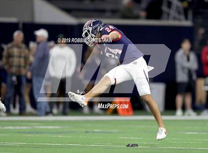 Thumbnail 1 in Ryan vs. Colleyville Heritage (UIL 5A Division 1 Region 1 Quarterfinals) photogallery.