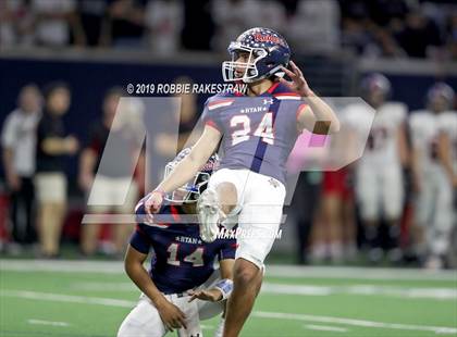 Thumbnail 1 in Ryan vs. Colleyville Heritage (UIL 5A Division 1 Region 1 Quarterfinals) photogallery.