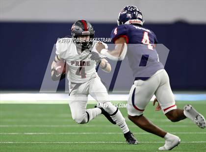 Thumbnail 1 in Ryan vs. Colleyville Heritage (UIL 5A Division 1 Region 1 Quarterfinals) photogallery.