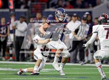 Thumbnail 3 in Ryan vs. Colleyville Heritage (UIL 5A Division 1 Region 1 Quarterfinals) photogallery.