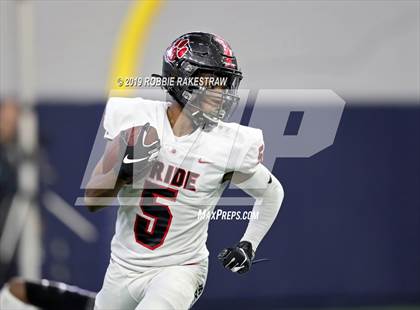 Thumbnail 1 in Ryan vs. Colleyville Heritage (UIL 5A Division 1 Region 1 Quarterfinals) photogallery.