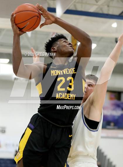 Thumbnail 2 in Montverde Academy vs. Gill St. Bernard's (Metro Classic) photogallery.